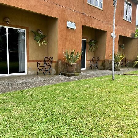 Bungalow Tepoztlan Hotel Exterior photo